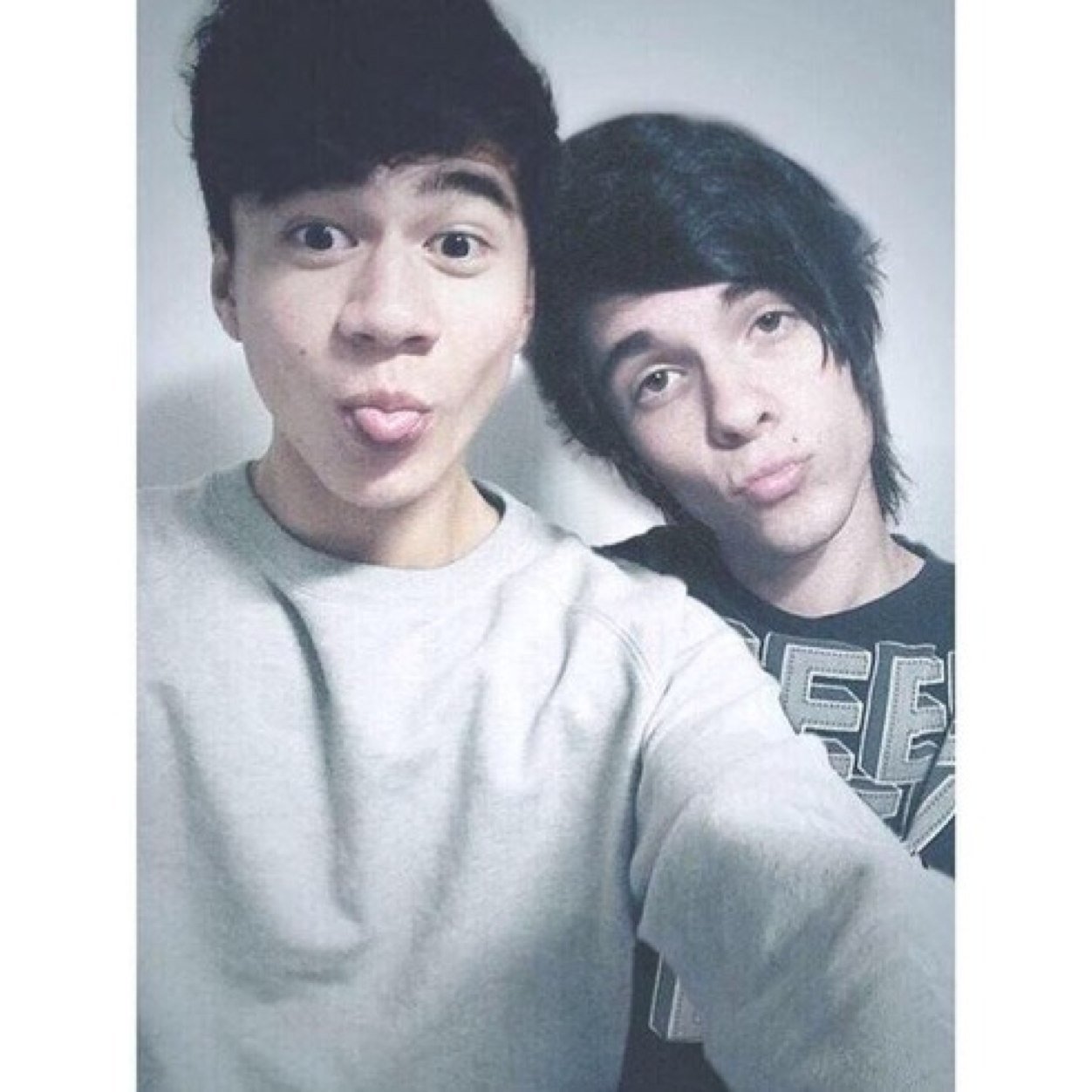 im a calum girl AND DO YOU KMOW HOW HARD THAT IS