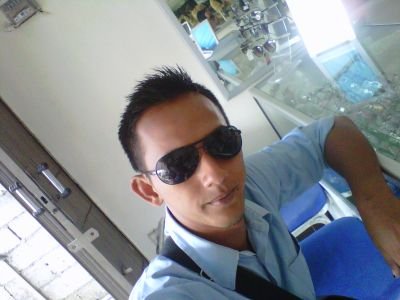 haririyan030886's profile picture. 