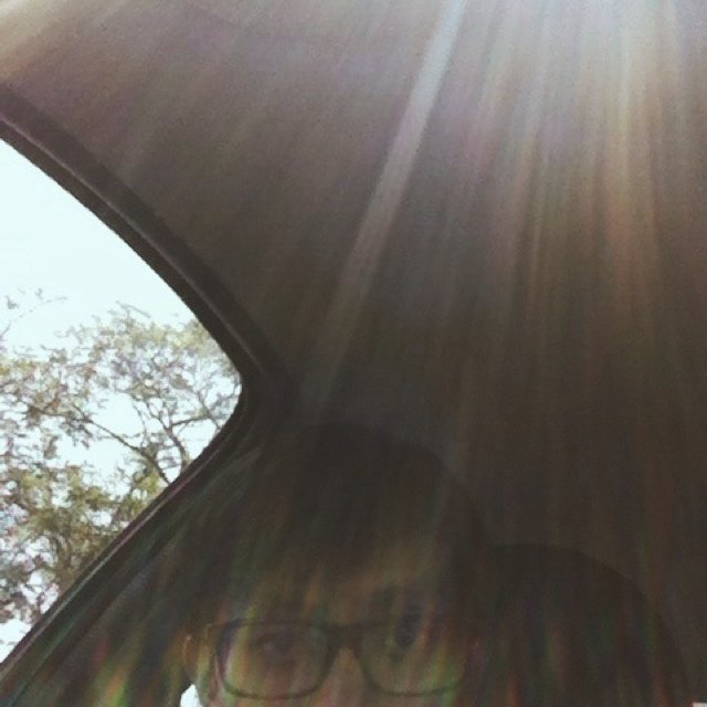 momonoculto's profile picture. College sucks. @Moissband's four strings.