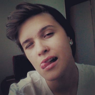 Agora sou dela :) ela sempre foi minha.. Ingrid sz maria *-*