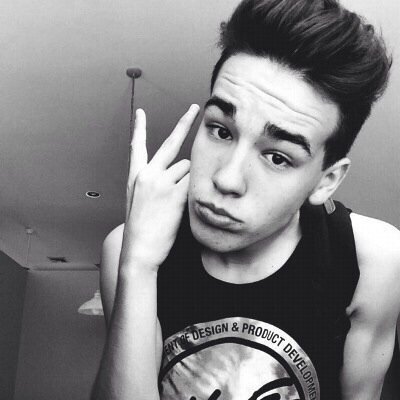 i fell in love with a skinny white boy from tennessee