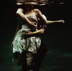 a dedicated account just for Mara Dyer Trilogy series that's beautifully written by @MichelleHodkin