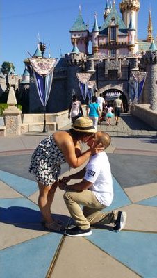 __dearabby's profile picture. 