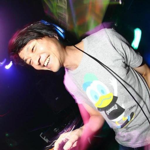 UK Hardcore / Happy HardcoreのDJをしたり、イベントを企画していたりします。