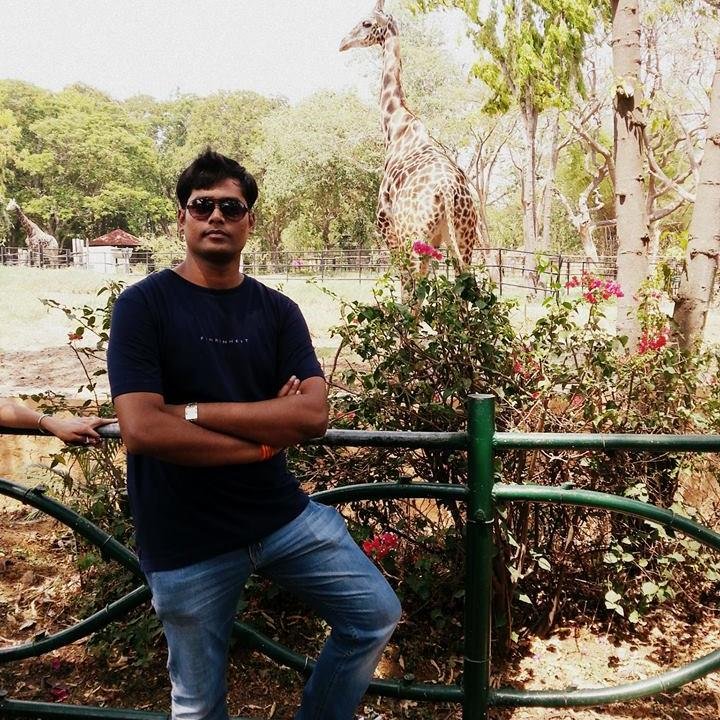 I am working as a senior software engineer in Accenture mumbai..

Jaigurdev naam Prabhu ka...
plzz... Be vegetarian