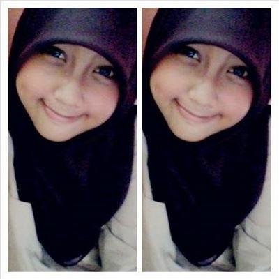 Bersekolah di SMPN 1 Trowulan , Menjadi Anggota PMR SMPN 1 Trowulan