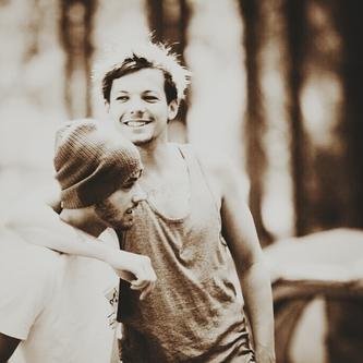 Compte Source sur les One Direction.Vous retrouverez les news, citations et  facts des boys. ♥