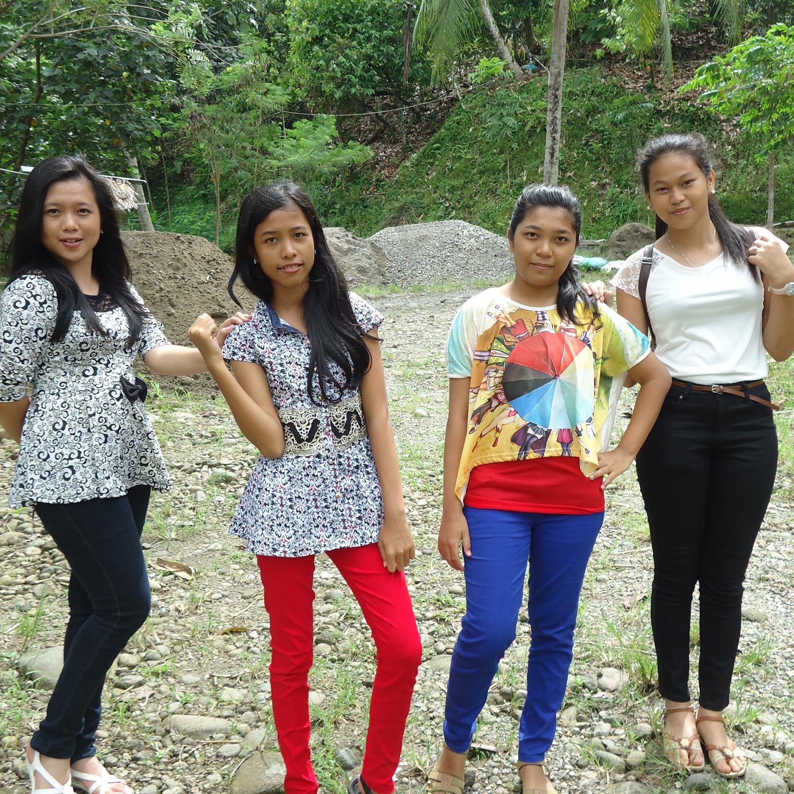 silviaanggereni's profile picture. my mom/mydad/my younger sister/and my family