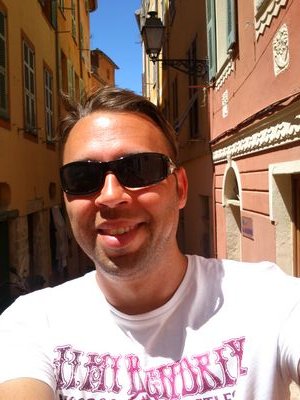 warre2000's profile picture. 