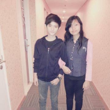 Hidup dalam terang Tuhan | |Mengejar cita-cita |keyakinan| 자신만 생각하 지말고 나누어라 | XII TKJ A