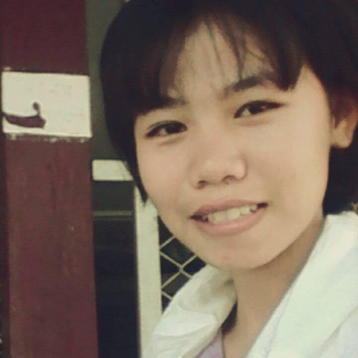 สีแดง