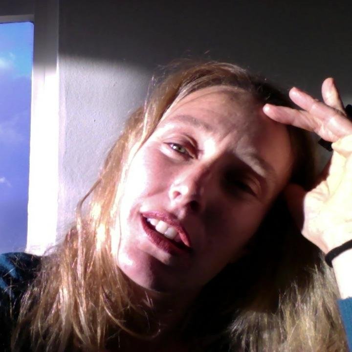 deefarrow's profile picture. Singing, writing raconteur, child of the 70s, mum to wee folk, friend to a mixed bunch, lover of this stolen, ancient land. Inspired by song.