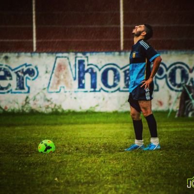 Jarocho de corazon, abogado de profesion y con un perfil de psicologo chaleee, jaja  lo demas? mejor preguntame ...