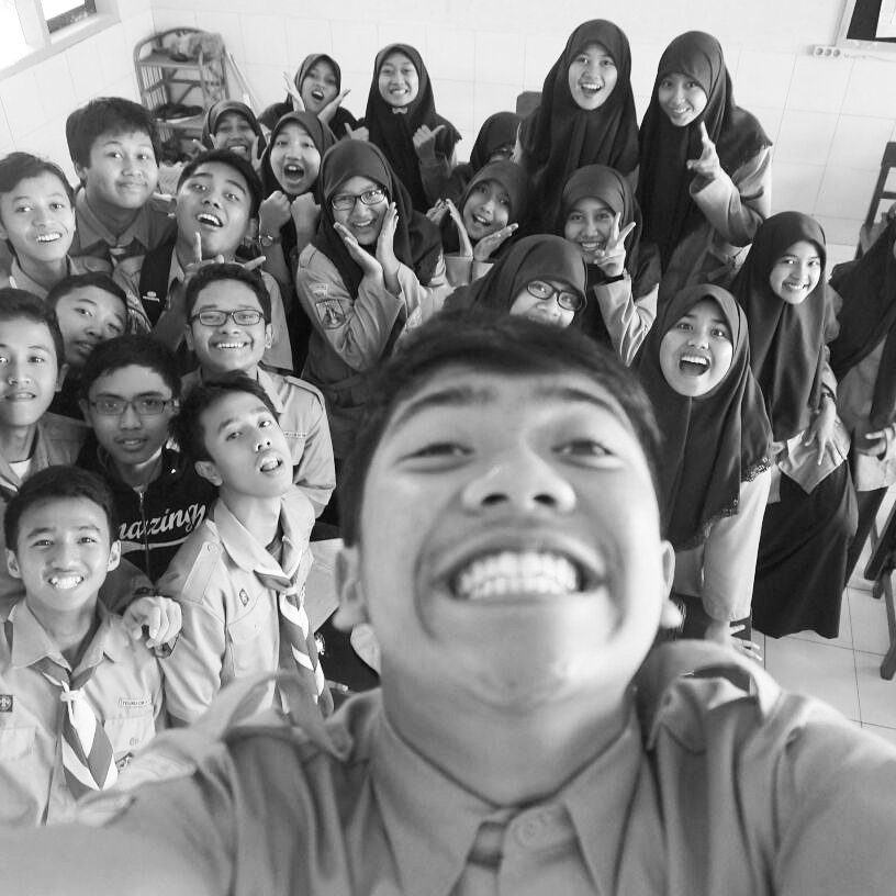 Senapan wajib ditarik kencang.