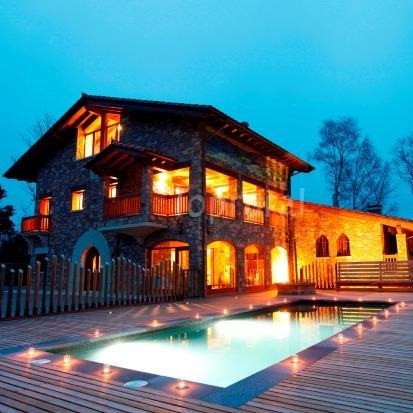 CanPletis's profile picture. Xalet d'alta muntanya a Molló amb grans sales i 6 habitacions concebut per gaudir en exclusiva d'una experiència única