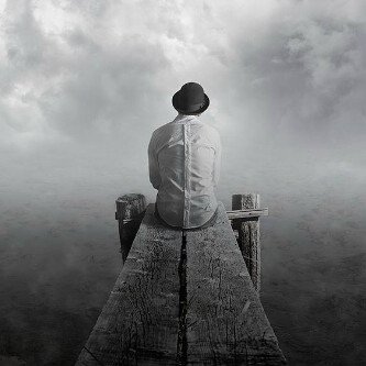 غيبتك لو هي دقيقہ تعتبر ضيقہ ♡