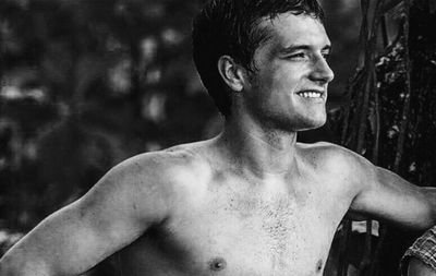free follow from @Jhutchergirl bc ILY BYE