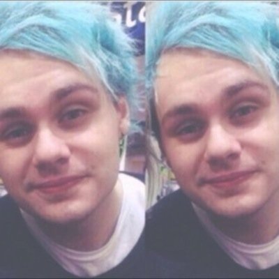 FOLLOW @clingylucas BECAUSE SHE JUST GAVE YOU A FREE FOLLOW:)