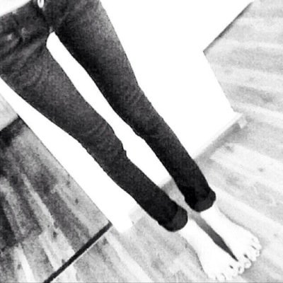 blacksxcrets's profile picture. secret account where i can type my feelings basically. i follow back similar accounts