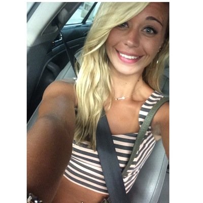 lizmarshx3's profile picture. 