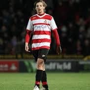 I LIKE PLAYING FOOTBALL AND I'M OF BOY BAND ONE DIRECTION I'M REAL I LIKE CARROTS!!