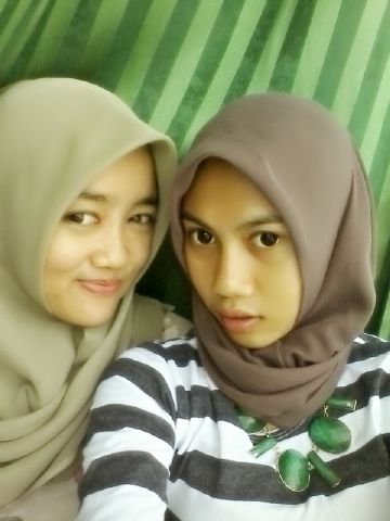 Syalala ~('▽'~)(~'▽')~