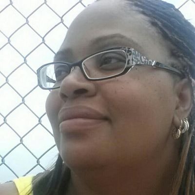 lmarshall915's profile picture. 