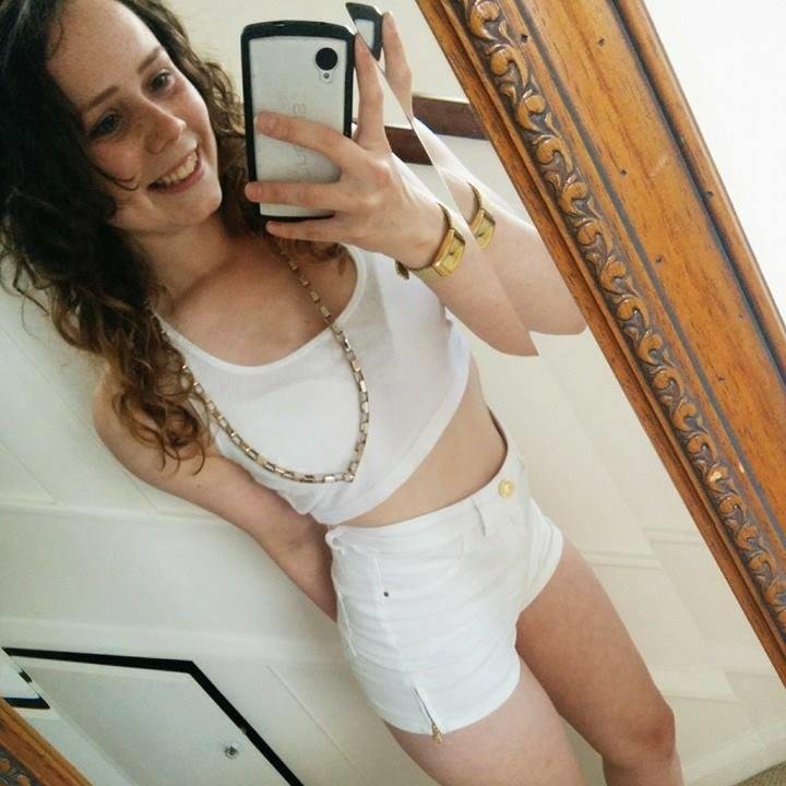 EmilyEnticknap's profile picture. 