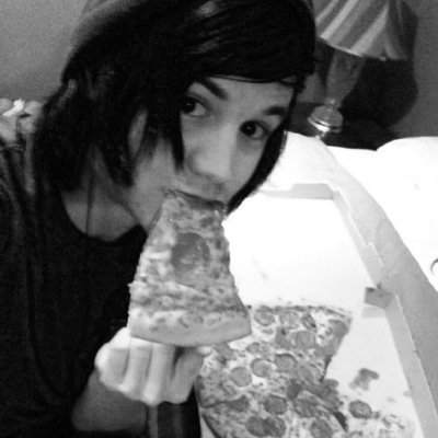 Alex. Lost 8teen boy who sings in a band of a bunch of idiots, I'm from Baltimore but half italian.