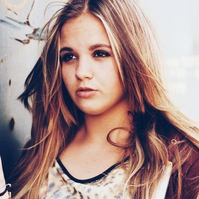 |Teenager|Poland|LA, California| music| photography| McShanon's Company   |