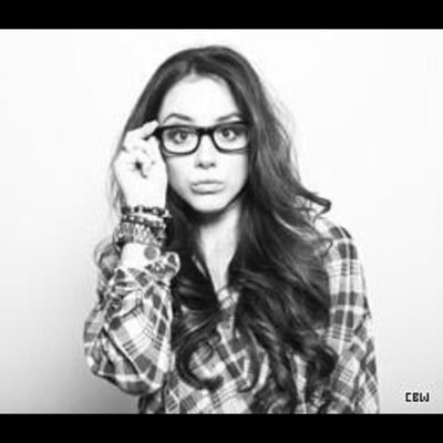 ChloeBennetSW's profile picture. 