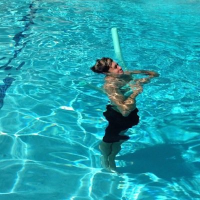 Follow @T0xicalHood and turn on her notifications. She helps her most active followers gain and gain follows from your Sunshines. :)