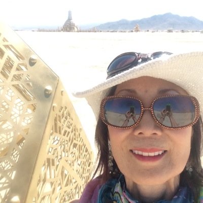 SweatyDi's profile picture. Find me at http://t.co/prJ0HBr9xr The time is now!