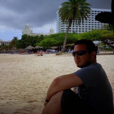 no hay mucho que decir solo disfruto mi maravillosa vida y ya
