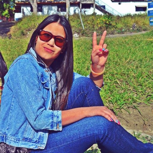 karenferre27's profile picture. 18. Estudiante de Derecho #UCAT