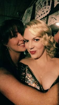 Janeyflo's profile picture. 