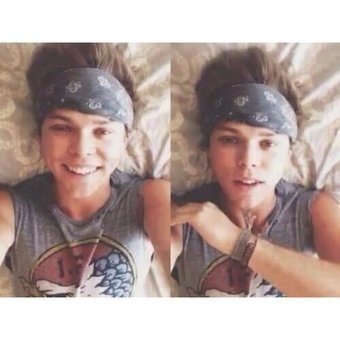 hi you're lovely and i hope you have a wonderful day follow @dovecth because they gave you this follow!