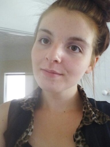 I follow back :) - #swiftie #bvb #sheerio #5sos #lovatic #troybelmaker #littlecloud #danasawr #scriptee