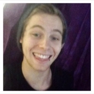 GO FOLLOW @horrorhemmo FOR A DM TO LUKE!!