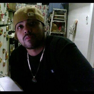 HksNoble8's profile picture. 