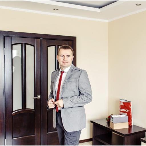 OparynVitali's profile picture. 