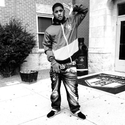 VONSWORLDORNOWORLD #OTM THE MOVENT