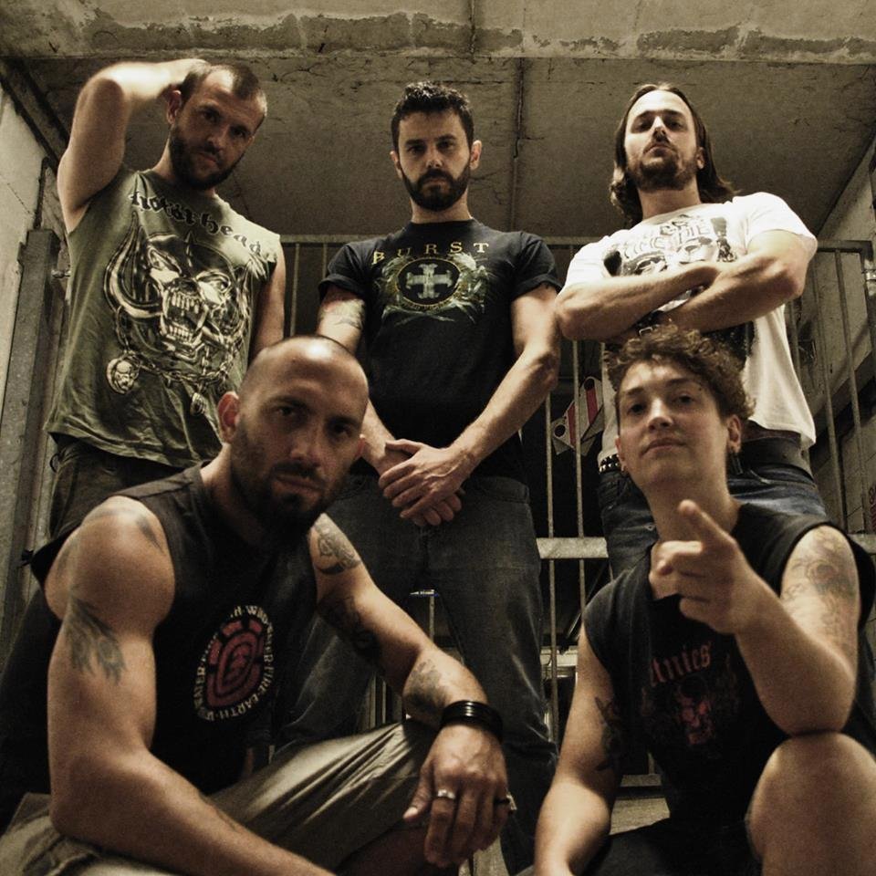 t_h_t_band's profile picture. born in 2014, The italian band Human Tornado play loud heavy rock and roll with some influences from stoner , Metal and hard Rock..