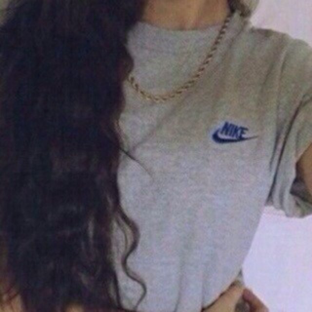 loje95976760's profile picture. سّو نفسك قريت بايو جميل وأعجبك، وعلى هالأساس سويت فولو.