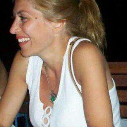 MehtapKORYOL's profile picture. Duvara yaslanma yıkılır, insana yaslanma ölür.                                                                                     🦚🌛💫 🦁💛❤️