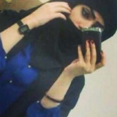 : دووسريهه ب الذوق والااخلااق وب الجمال طرقا خجولہ ، ودلوععہ ، ♡