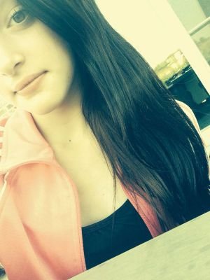 girll
fb : shana staucki
snapchat: xshaniaaxo
nummer: vraagmaar
ask : vraagmaar 
favo music : HARDCORE. ❤