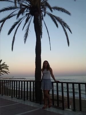 Situación sentimental:❒ En una relación.❒ Casado.❒ Soltero. +Mamá me ama.