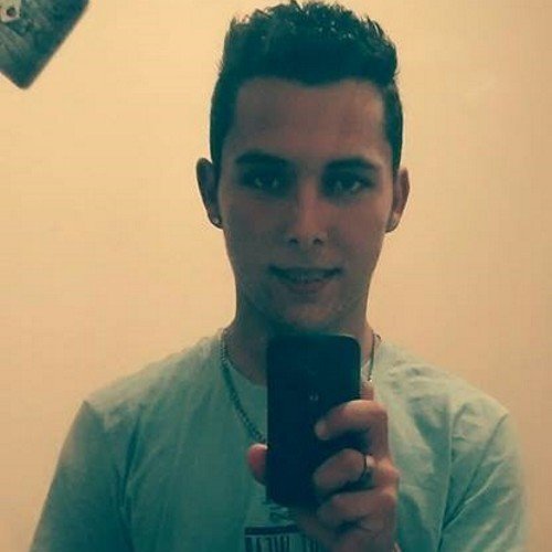 So humilde, amigo de todos, tenho Deus acima de todas as coisas. Prazer. 97569039 #Wats