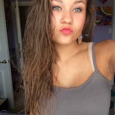 devinfoster45's profile picture. 